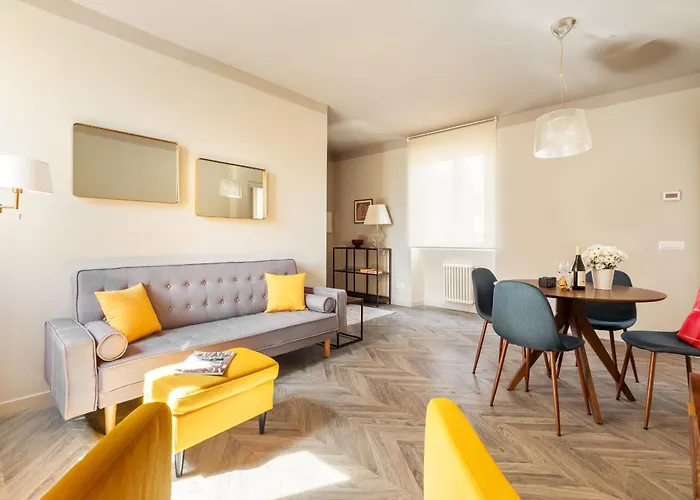 Vatican Stunning 2 Bedroom * Rzym
